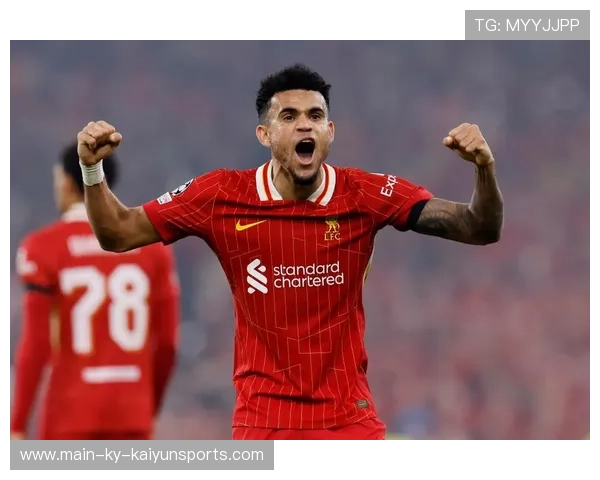 路易斯·迪亚斯高速突破后回传麦卡利斯特：那一刻，球场为之屏息