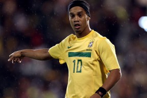 kaiyun开云·官方网站-球员在欧洲杯赛后被邀请参与公益活动受欢迎，欧洲杯人员